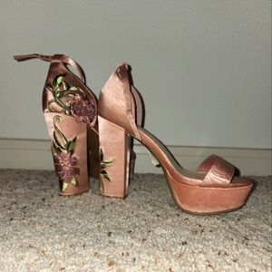 Heels, Floral, size 8, pink